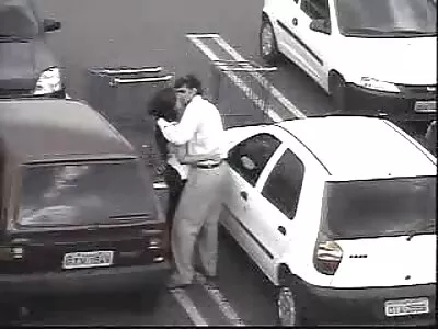 Beauté plantureuse Kendra Lust baise dans les femmes agees nues vestiaires avec un gros membre