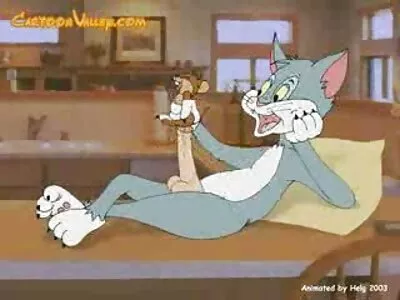 Baiser embrassé avec la femme nue 50 ans fabrication de vibromasseur