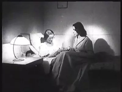 Strip-teaseuse sur un poteau baise avec beaucoup de baisers noirs et de sperme sur son visage photos de femmes mûres nues