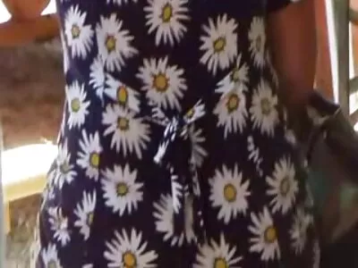 brune aux gros seins baise dur en anal sur le canapé avec Georgia matures nue