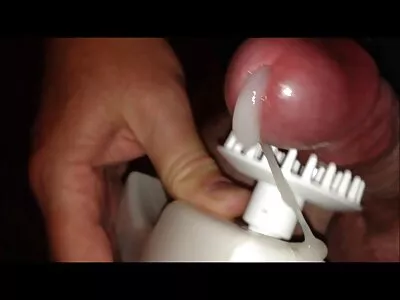 Sienne enlève sa culotte, blog mature nue montre sa chatte à la caméra et pose