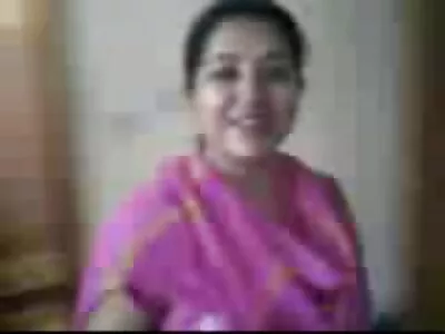 Sexe de rue photos femmes mûres avec brune et porno avec Bruce Venture.