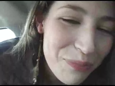 Un russe embrasse une blonde aux gros seins dans la bouche et marche sur son visage photos mature nu