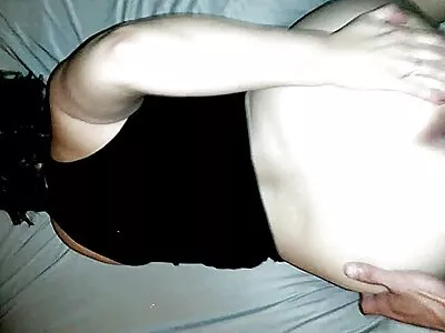 Busty femmes noires matures nues angel Vicki adore quand les mecs éjaculent dans sa bouche.