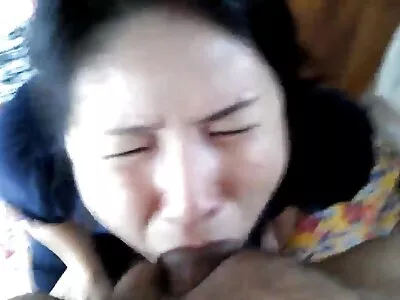 Baiser avec la femme d'un grand femmes mure nues membre