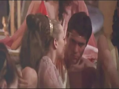 La beauté tchèque Diana Price vient avec une fille à belles femmes mures nues un casting porno